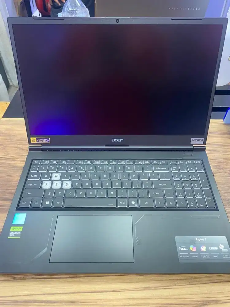 Laptop ACER ASPIRE 7 PRO