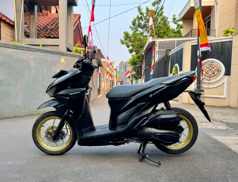 Honda Vario 125 CBS ISS MULUSSS Surat Lengkap