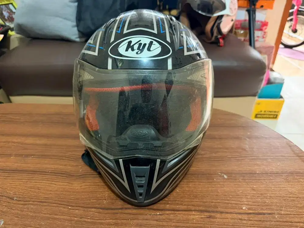 Helm KYT Full Face