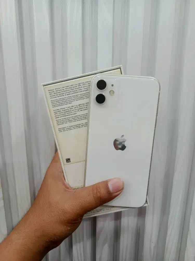 iPhone 11 128Gb iBox