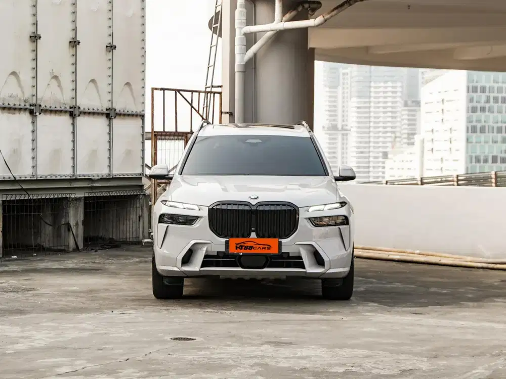 BMW X7 XDRIVE40i SPORT AT TAHUN 2023
