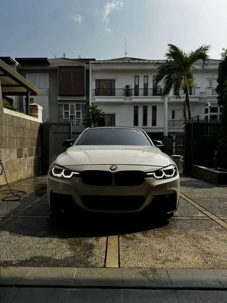 BMW 320i F30 LCI 2017 CASH
