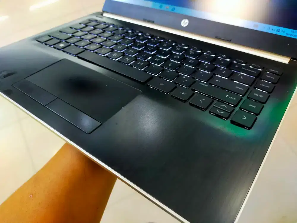 Dijual laptop HP 14s-cf Intel n4020 ram 8GB SSD 256GB Keybod nyala