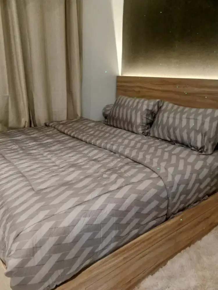 Jual cepat dipan ranjang kayu plywood uk. KINGSIZE 180 x 200