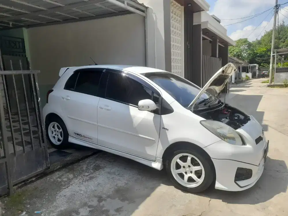 Yaris Bakpao Legend 2012 TRD Sportivo