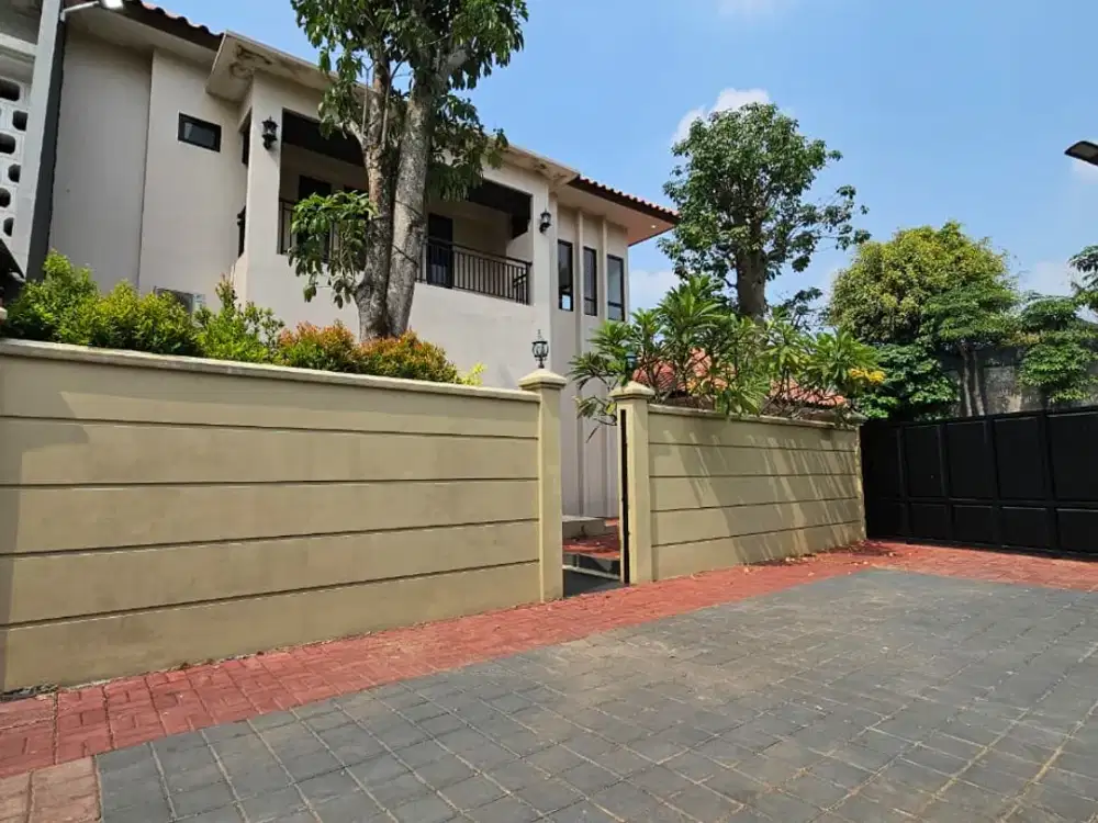 UPDATE!!  DIJUAL RUMAH RADIO DALAM JL.YADO  GANDARIA UTARA, KEBAYORAN BARU JAKARTA SELATAN