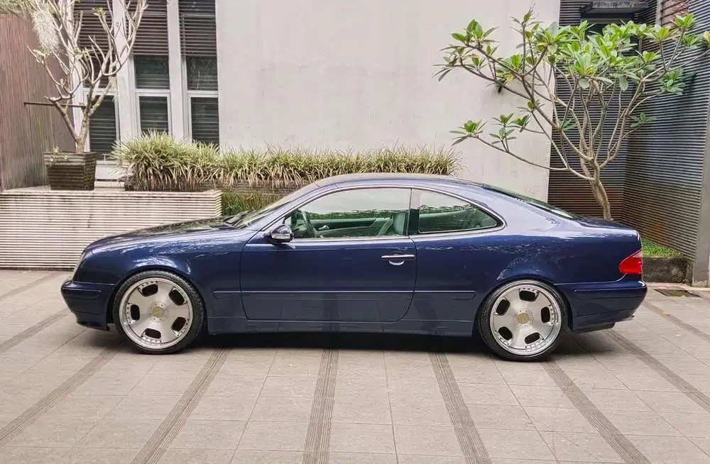 Mercedes-Benz CLK-Class 2000 Bensin