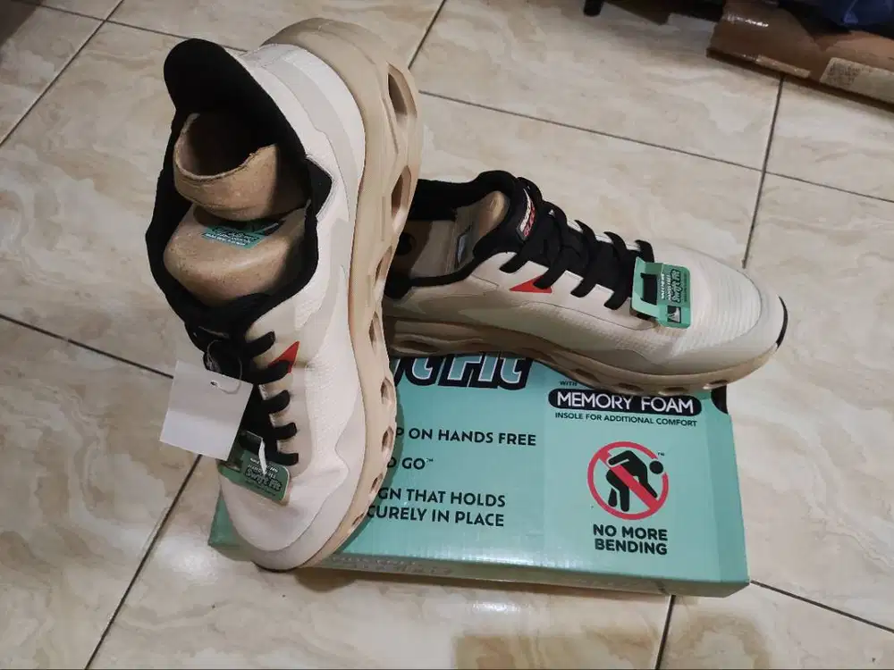Sepatu Skechers Glide -Lite Men sz 42 (BNIB)