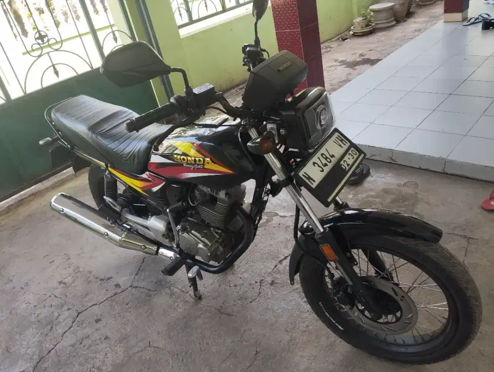 Honda GL thn 2005