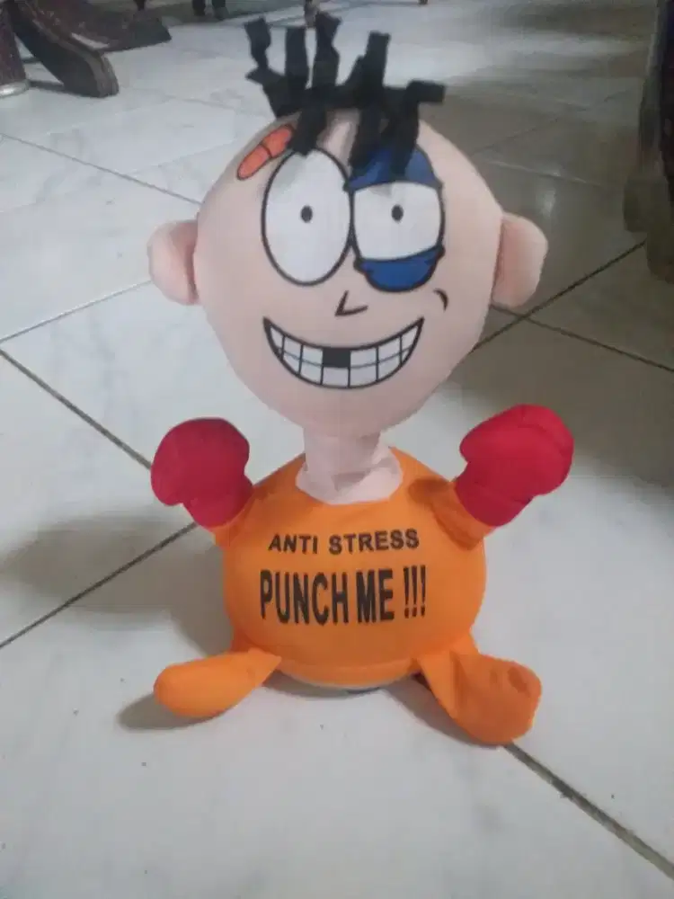 Boneka punch punch