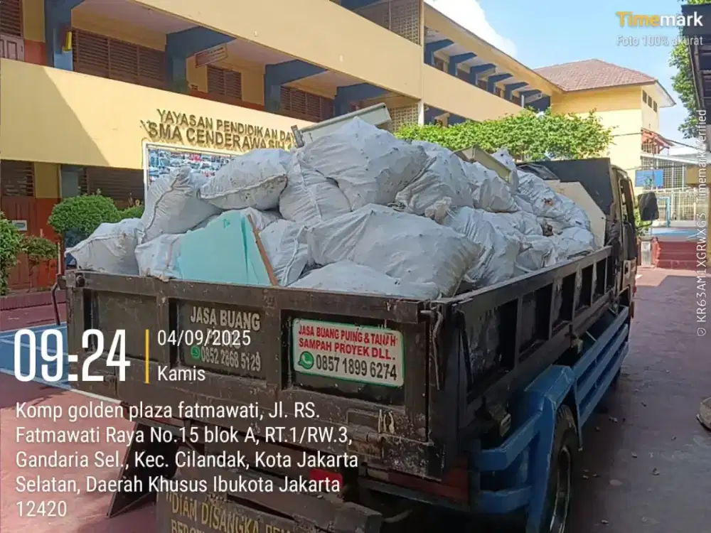 Jasa buang puing dan sampah proyek
