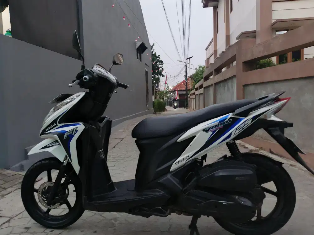 Honda Vario 125 kzr fi esp 2014 stater halus mulus terawat