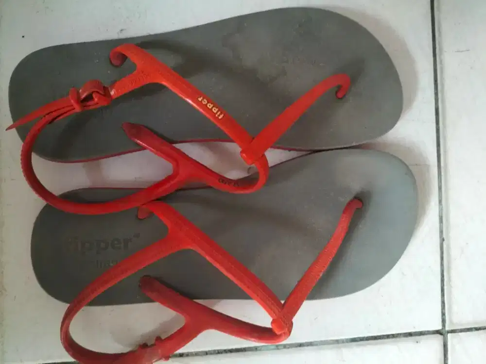 Jual Sandal Bekas