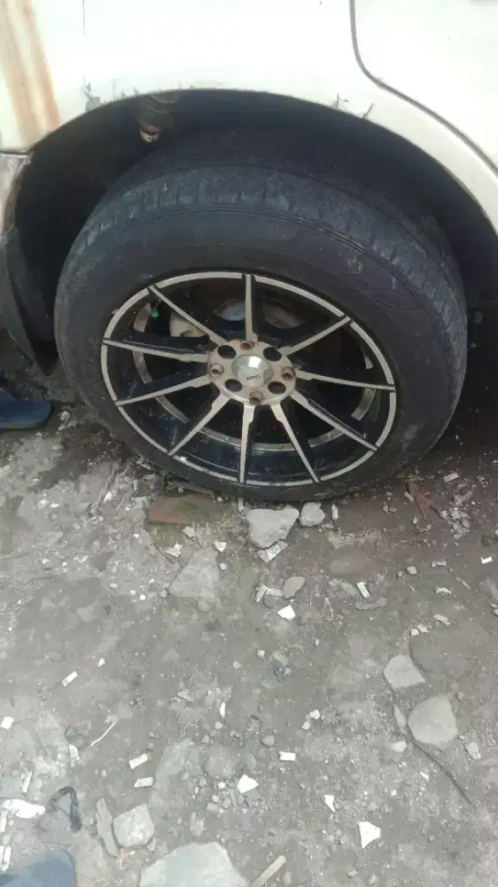 Velg racing16 pcd 4x114/100 belang lokasi cilebut bogor