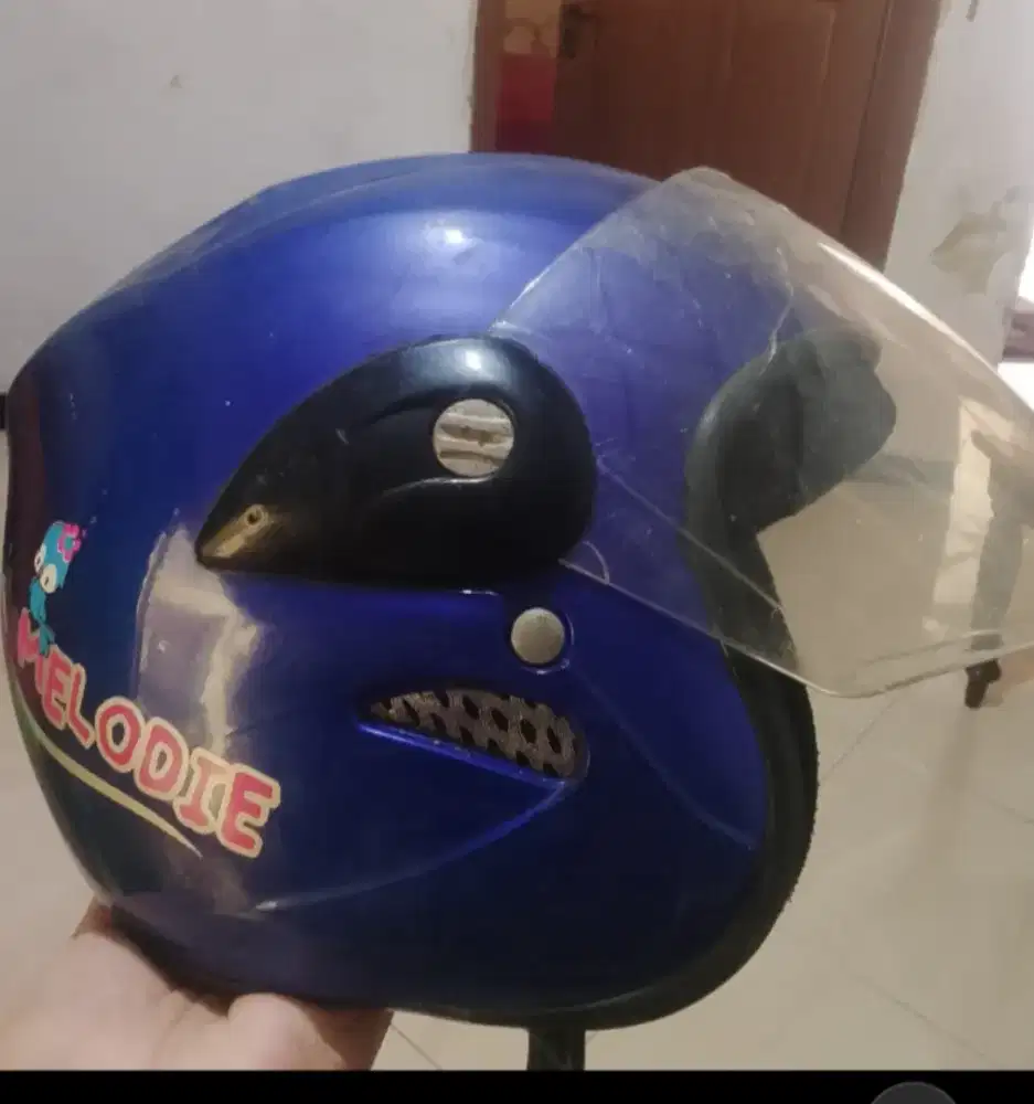 Helm anak second