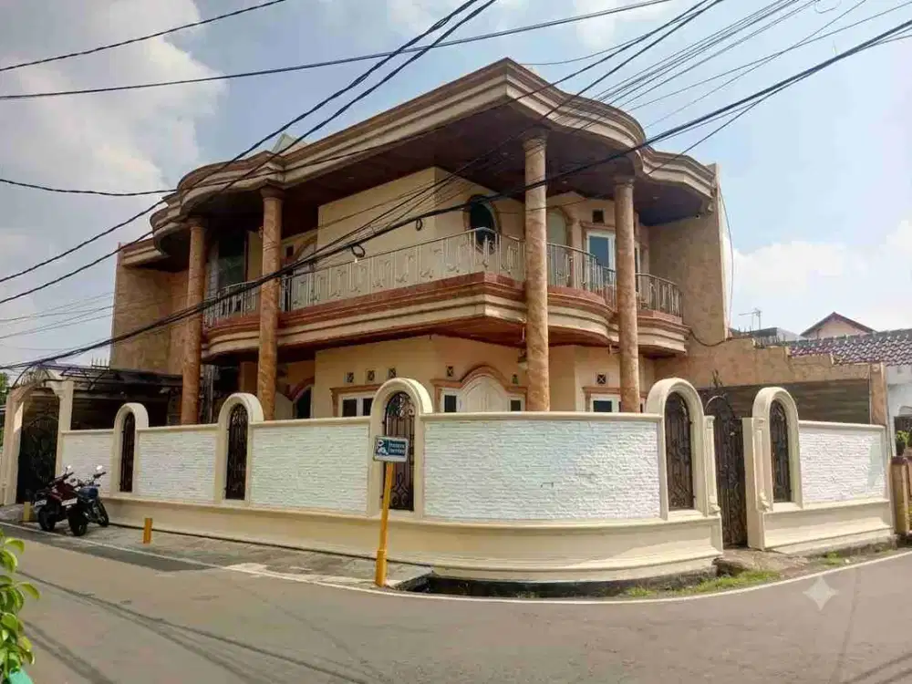Rumah Hook 2 Lantai Strategis Buaran, Jaktim
