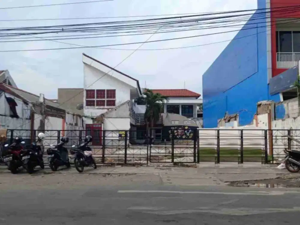 Dijual Rumah Usaha di Jalan Raya Rungkut Madya Surabaya