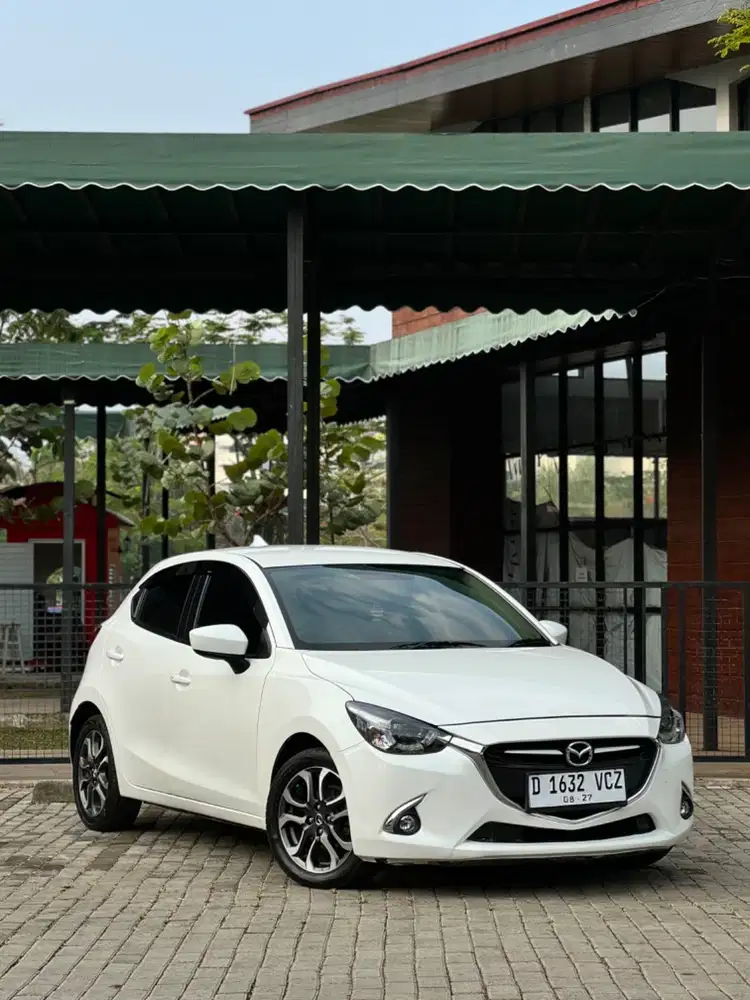 Mazda2 R AT 2015 Skyactive istimewa