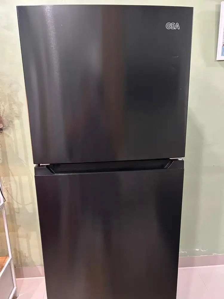 Kulkas GEA 2 pintu G2HD 356 inventer