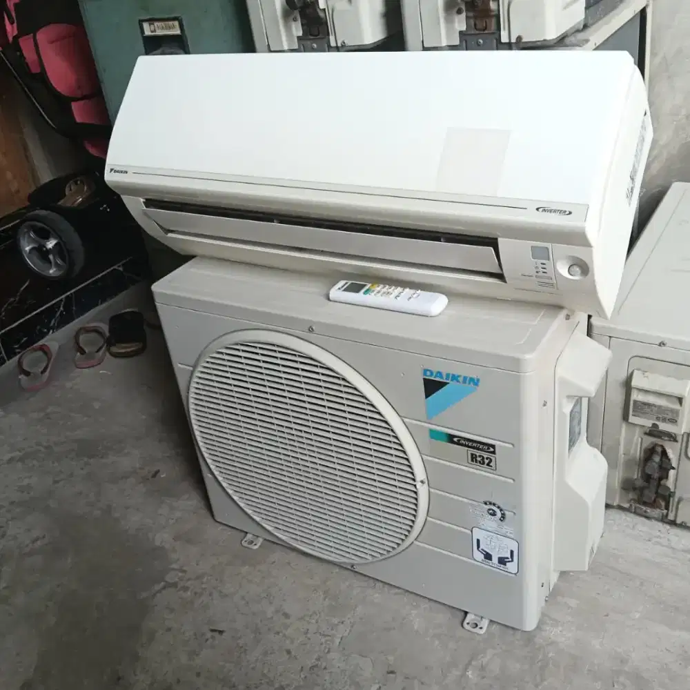 Ac 1 pk daikin thailand inverter