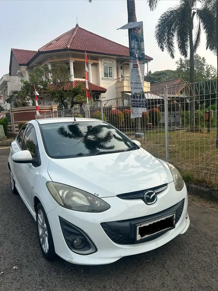 MAZDA 2 R AT MATIC 2011
