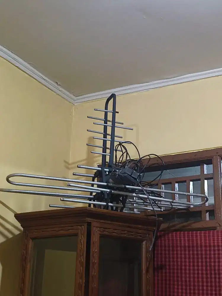 Di jual antena masih berfungsi baik