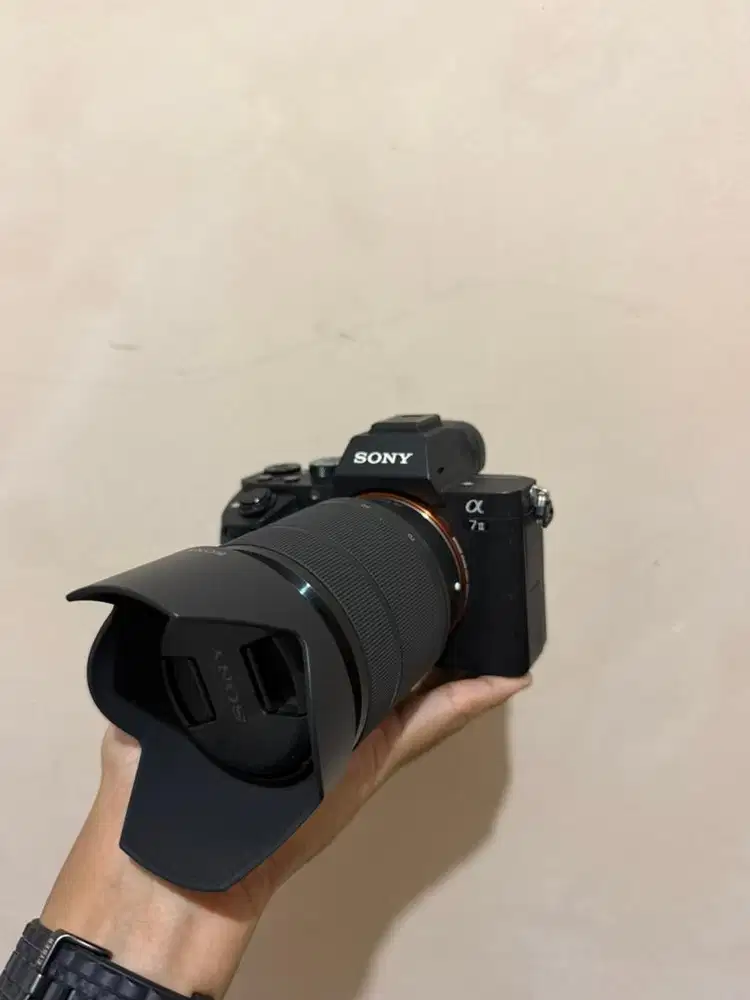 Sony A7ii + Lensa kit FE 28-70mm Mulus