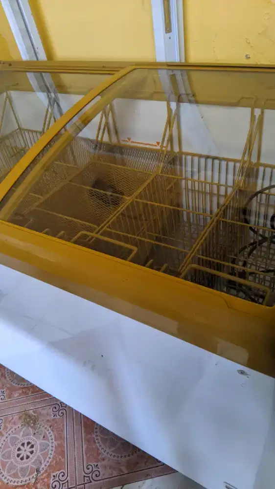 Freezer hiron 300liter