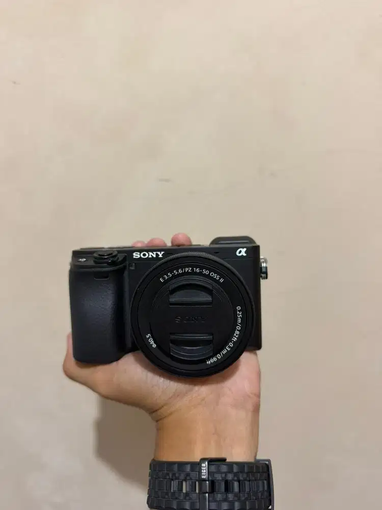 Sony A6400 Lensa kit 16-50mm oss Mark II Mulus likenew