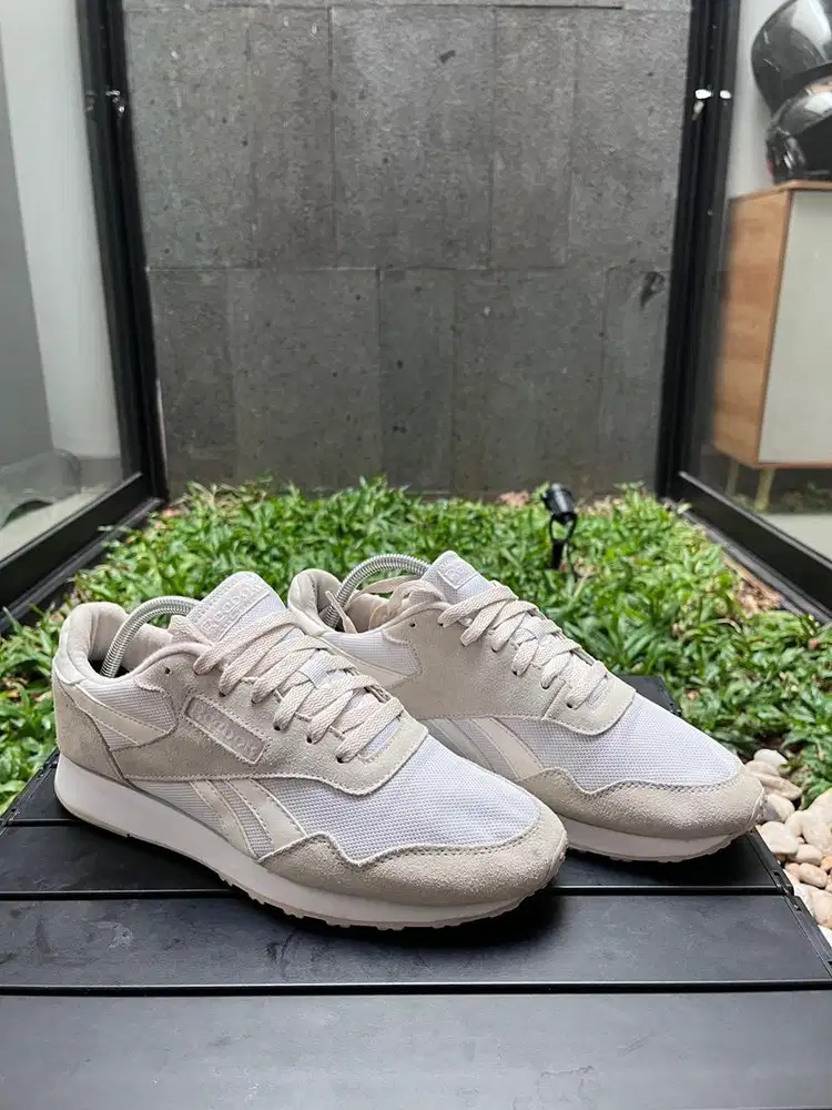Sepatu Original Reebok Clasic AZ Size 42.5/27cm