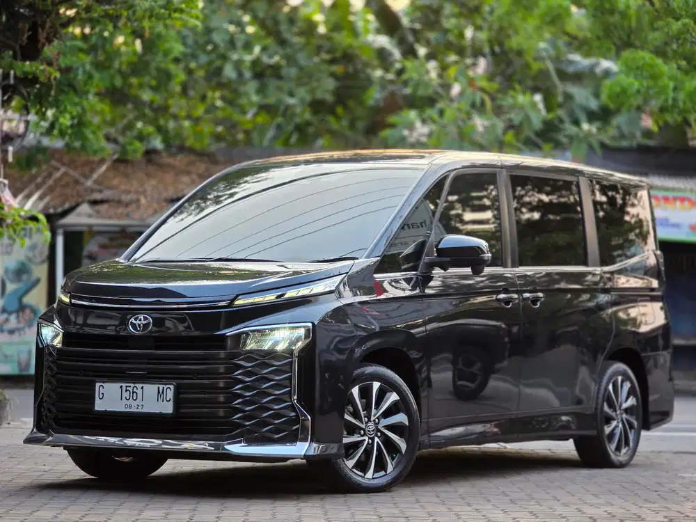 ‼️DP30jt‼️ Toyota Voxy 2022 Termurah