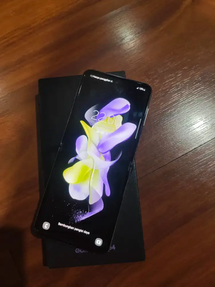 Samsung z flip 4 bora purple