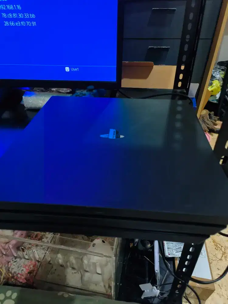 PS 4 Slim Pro 72XXX + 1 Stick OFW