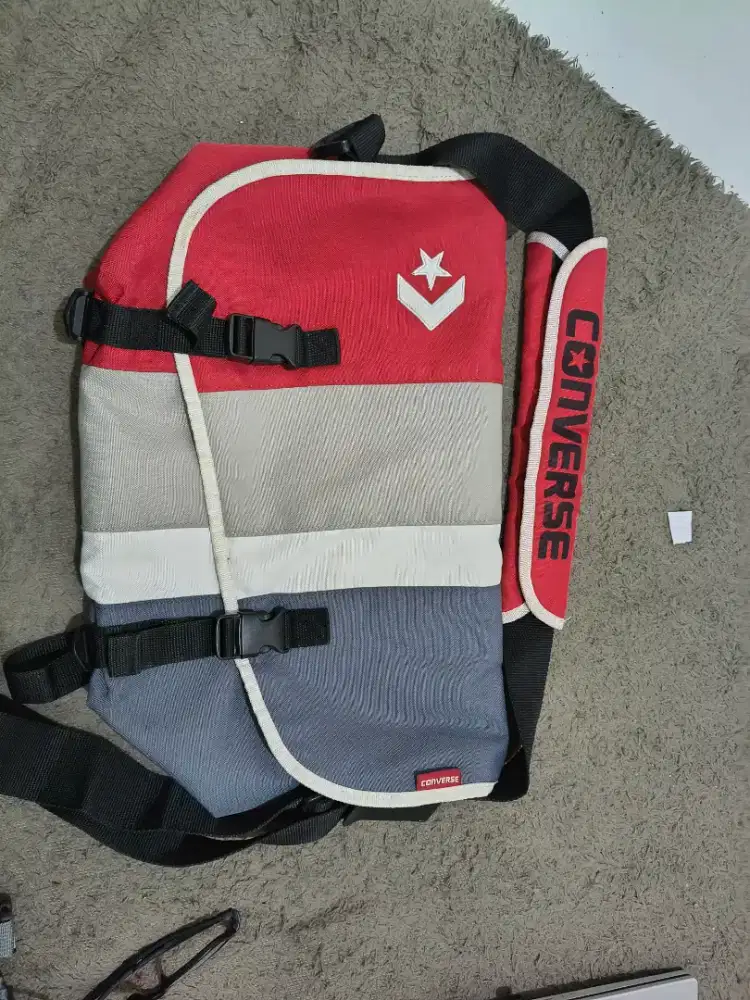 Messenger bag converse