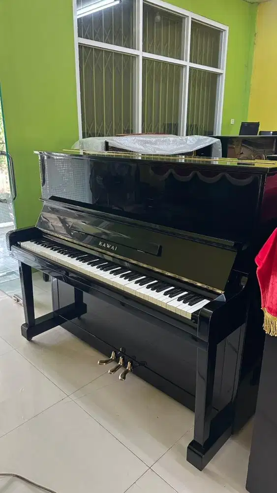 Piano Kawai KU 1B
