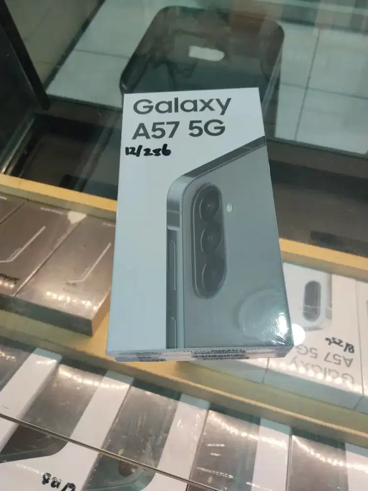 Samsung A57 12/256 new