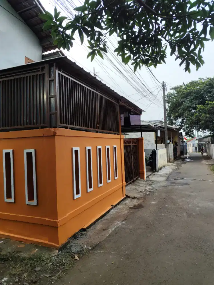 DIJUAL RUMAH HOOK, SHM Daerah Sukamaju Baru, Tapos, Depok