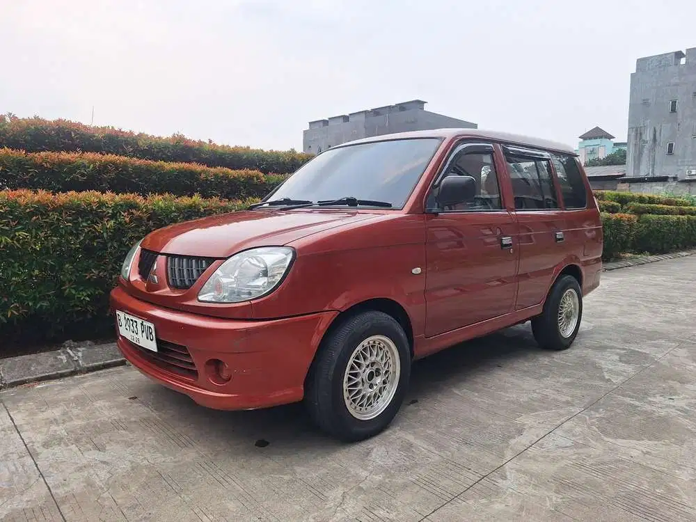 Mitsubishi Kuda 2004 Bensin