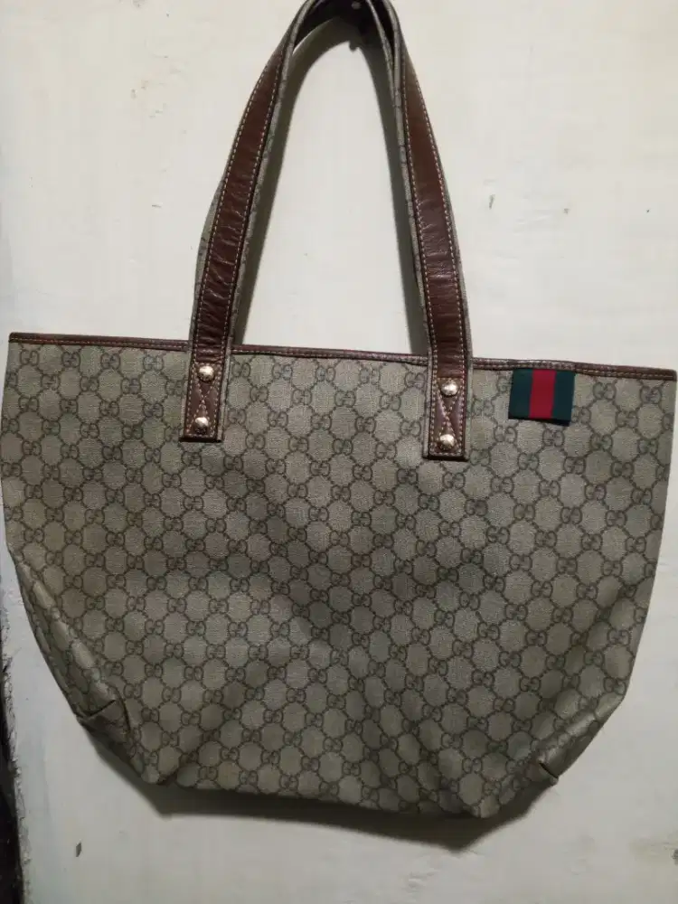 Gucci GG Supreme Tote