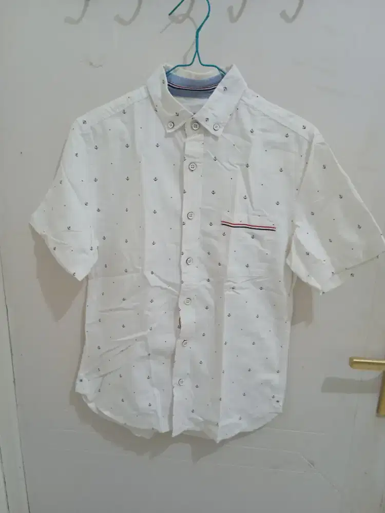 Baju atasan wanita