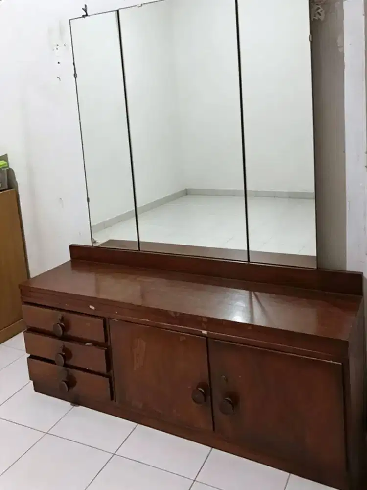 Meja Rias  kayu jati