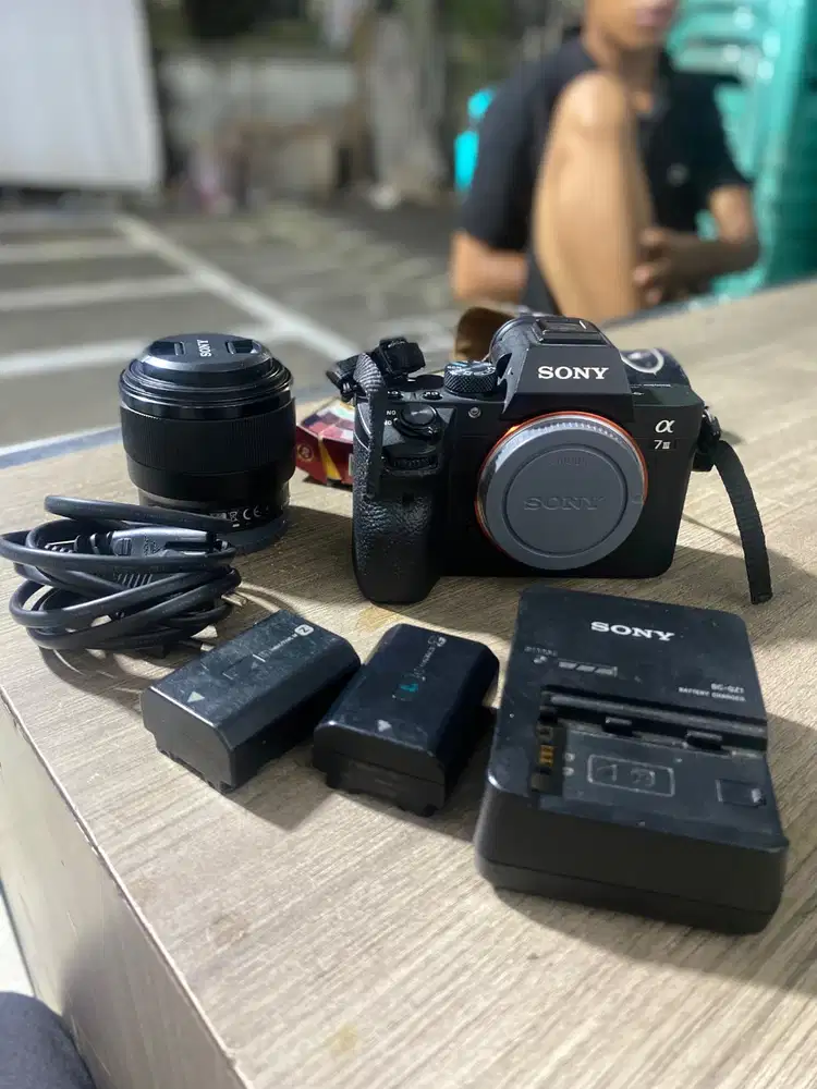 SONY A7iii 4K SC 85 + Lensa FE 50mm F1.8