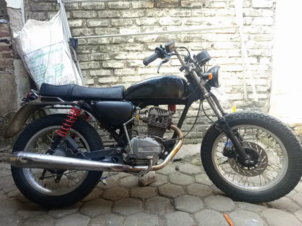 Motor CustomGL100