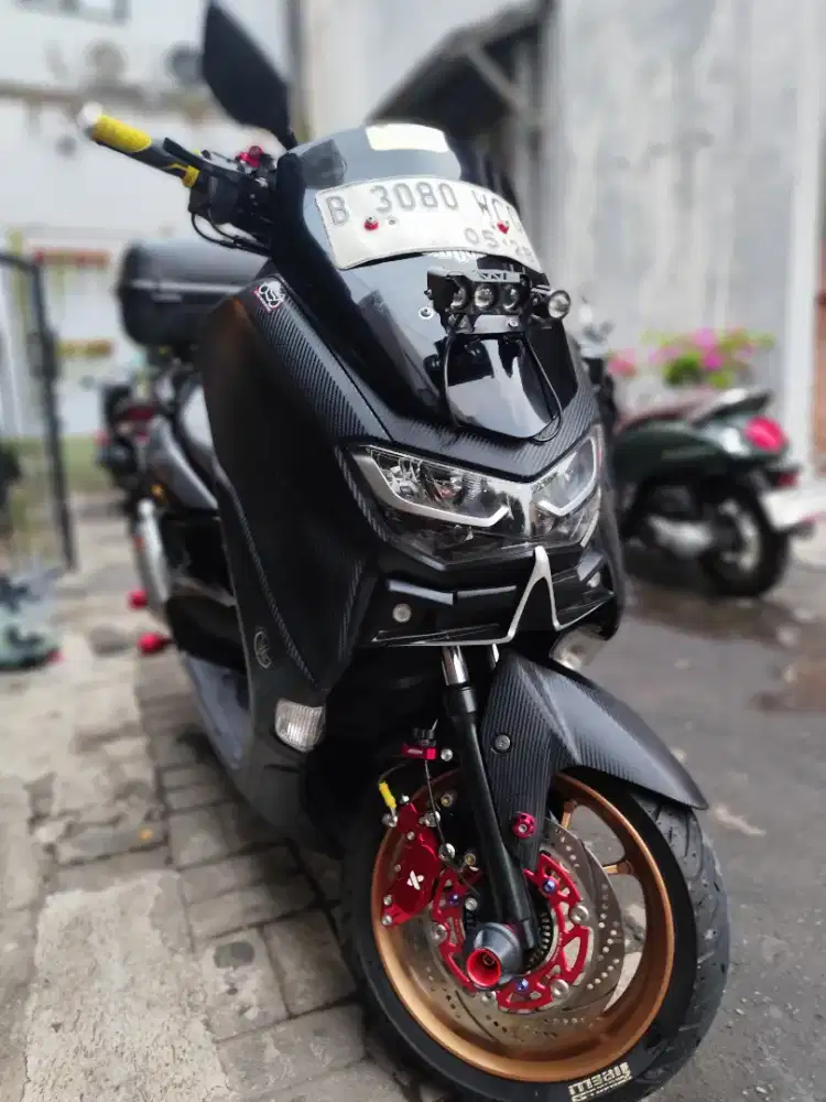 NMax 2023 connected keyless