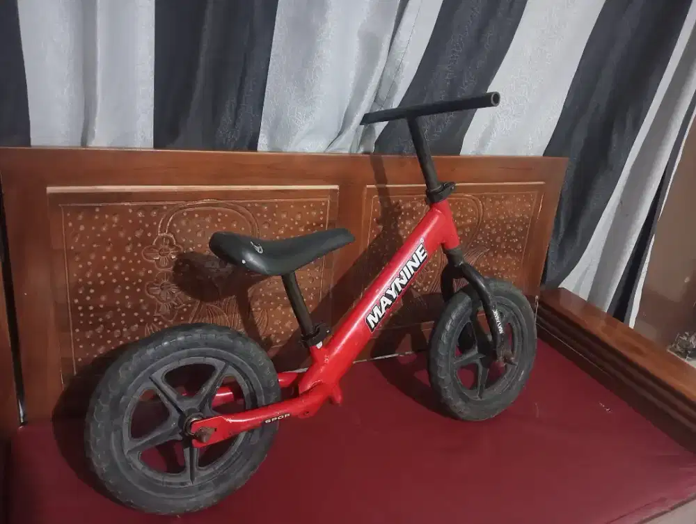 Sepeda balance MayNine ring 12