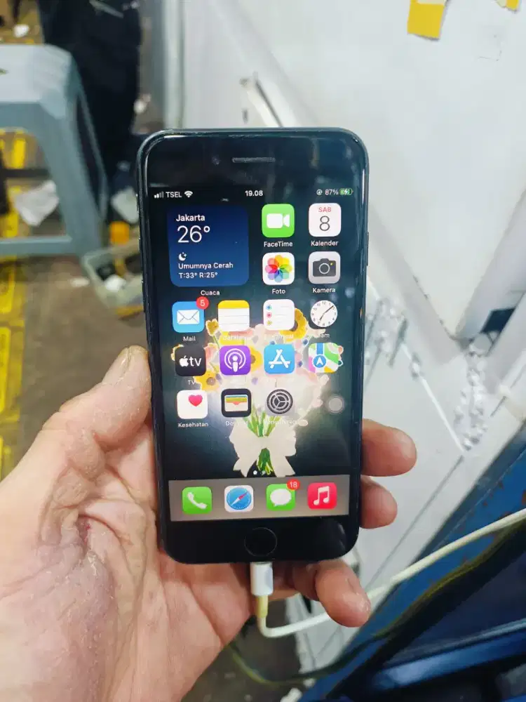 Iphone 7.   32 gb      pa/a ibox