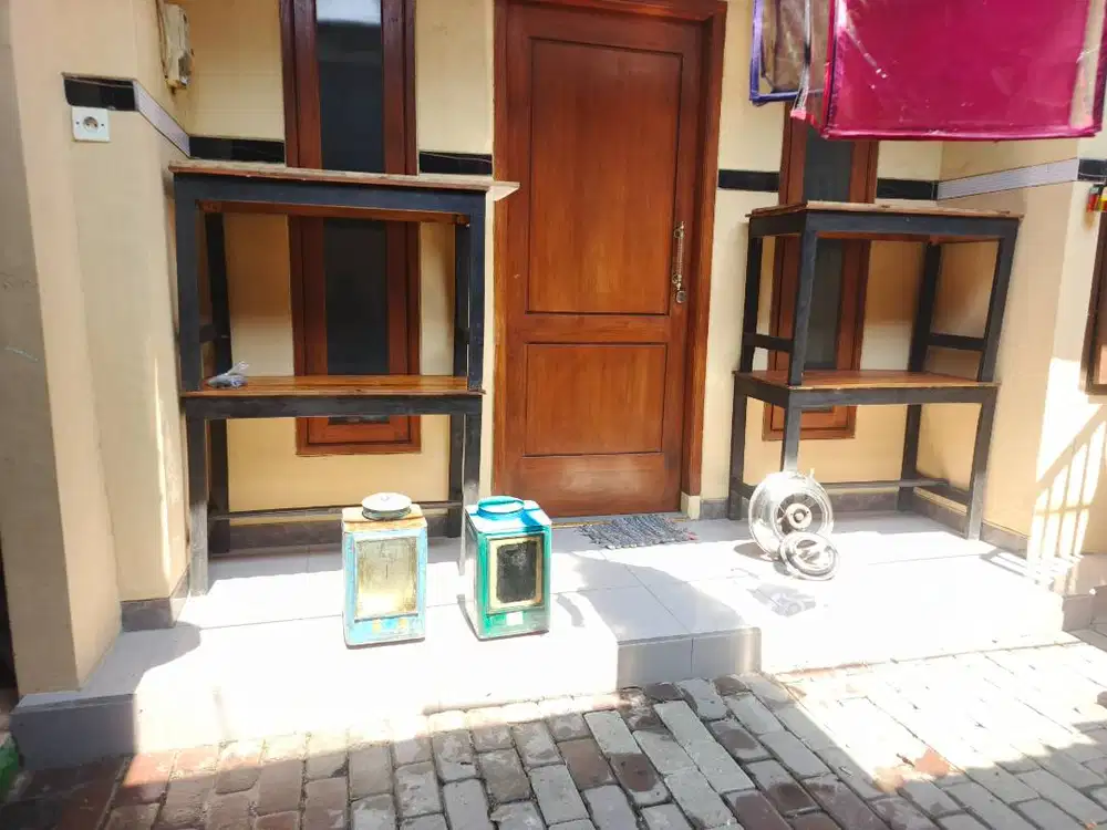 Meja warung atau warkop