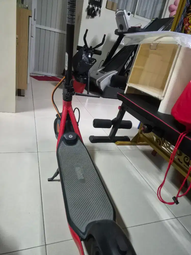 SEGWAY NINEBOT D28 BEKAS (SCOOTER)