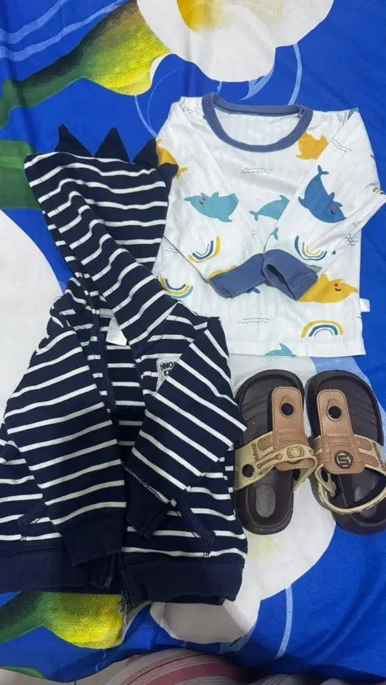 Free Baju tidur tanpa celana, jaket, sendal yang belum pernah dipakai