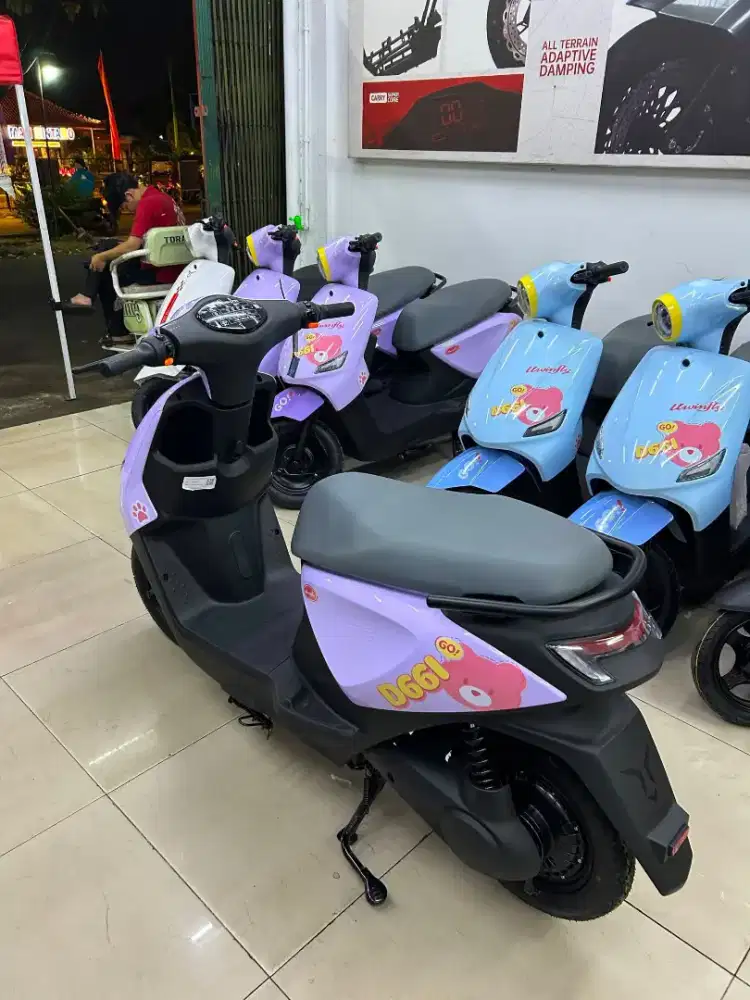 uwinfly d66i new vespa paling kece